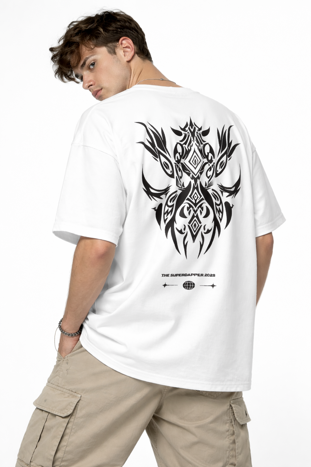 Tribal – Oversized White T-Shirt