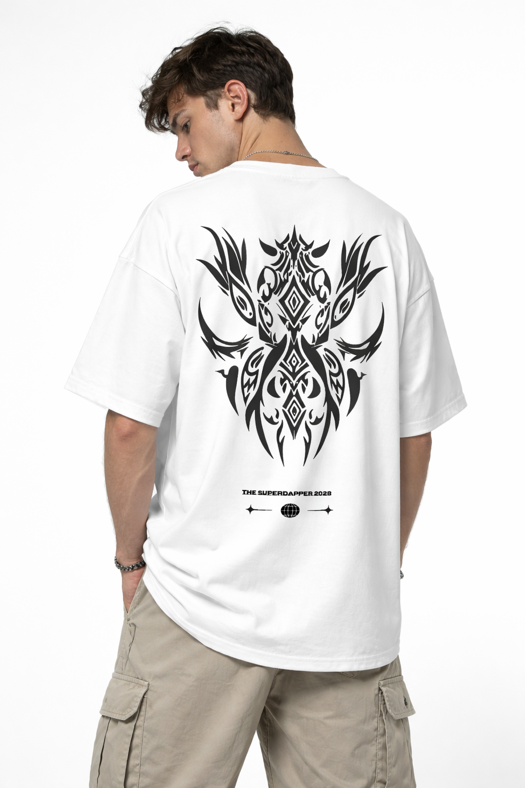 Tribal – Oversized White T-Shirt