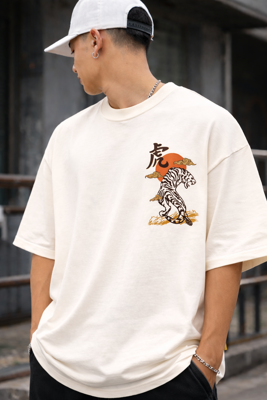 Fierce Tiger Oversized – White T-Shirt